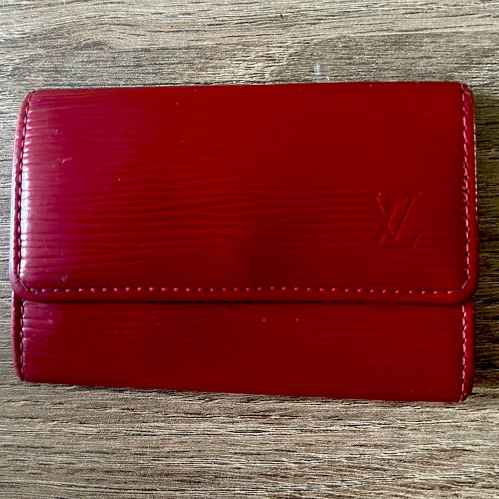 Authentic Louis Vuitton Bordeaux Epi Leather Key Holder